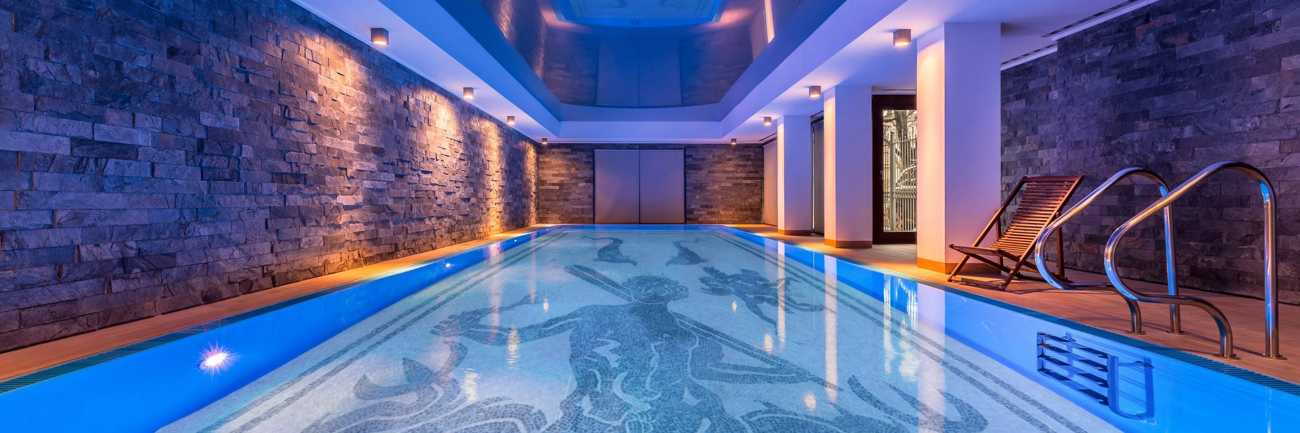 INDOOR POOL AKACHA Design